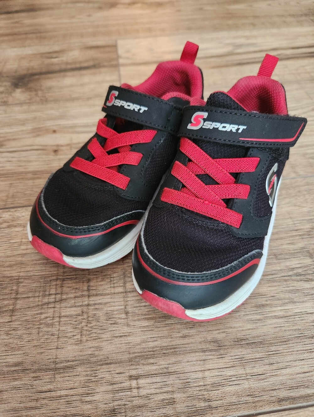 Skechers Boys' S Sport Sneakers Size 9 Red Black Hook & Loop